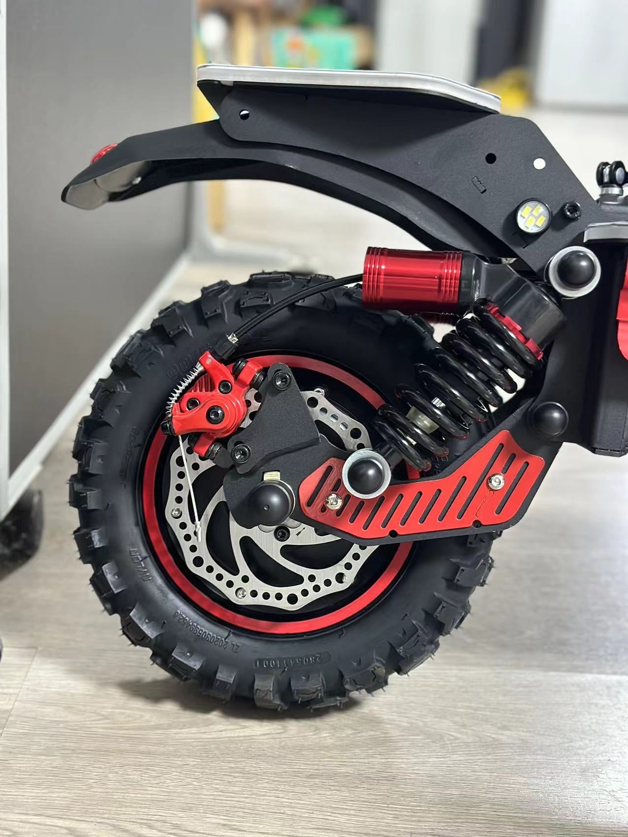 INNOVATIVE 10inch Tire Electric 800watt Motor scooter l (65km/h) LED Display Preview Speed At Any Time, LED Headlight & Tail Light Commuting Electric Scooter for Adults