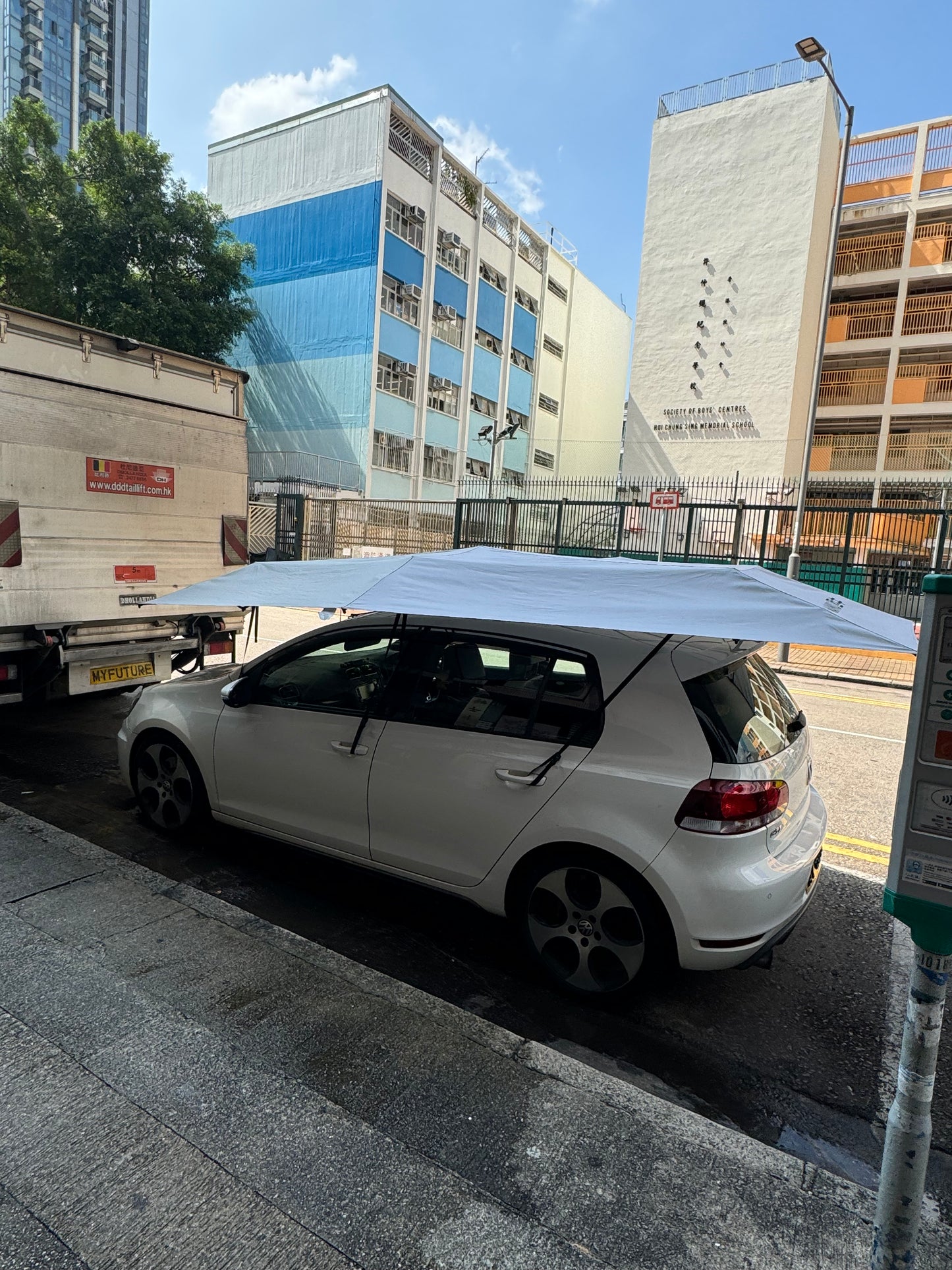 Fully Automatic Car Tent Removable Carport Folding Portable Car Protection Car Umbrella Sun Protection Car Awning Cover with Remote Control - Silver
