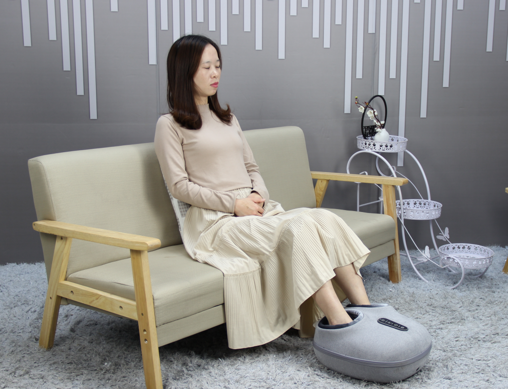 INNOVATIVE 2-in-1 Remote Control Shiatsu Electric Foot and Back Massaging Cushion with Heat, Kneading, Vibration & Machine Ball Roller for back, ankle, foot