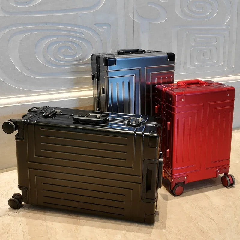 ISP anodised aluminium alloy, riveted high-gloss aluminium anti-crash corners. large 4 wheel aluminium suitcase provides enough room.