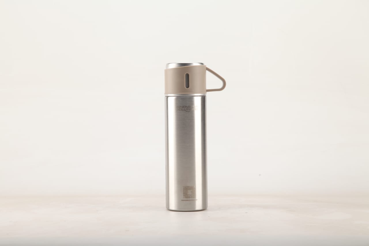 Eco friendly Stainless Steel 500ml/ 16.9oz infused 304 stainless steel vacuum thermos insulated water bottle 3 cups for Coffee, Hot Drink and Cold Drink Water Flask with Free Brush