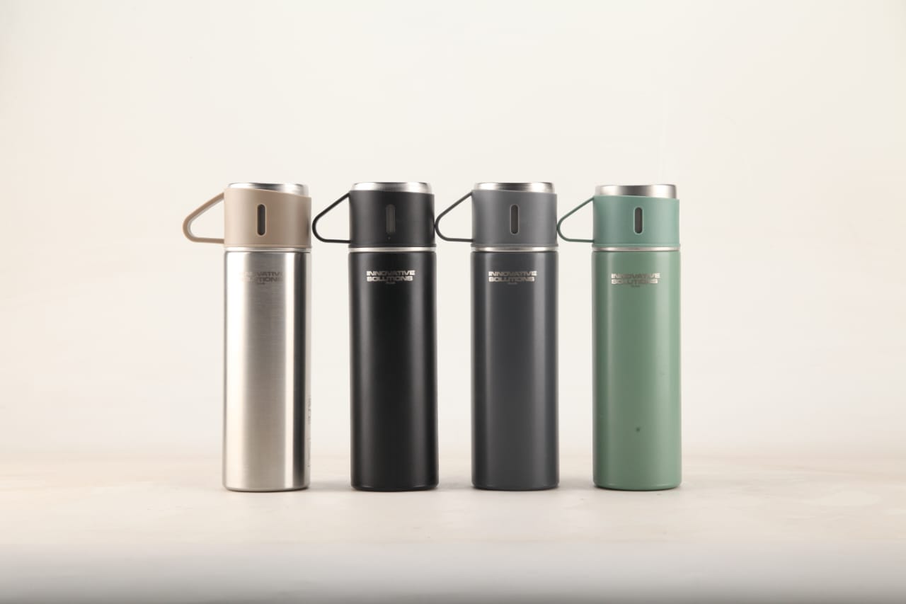 Eco friendly Stainless Steel 500ml/ 16.9oz infused 304 stainless steel vacuum thermos insulated water bottle 3 cups for Coffee, Hot Drink and Cold Drink Water Flask with Free Brush