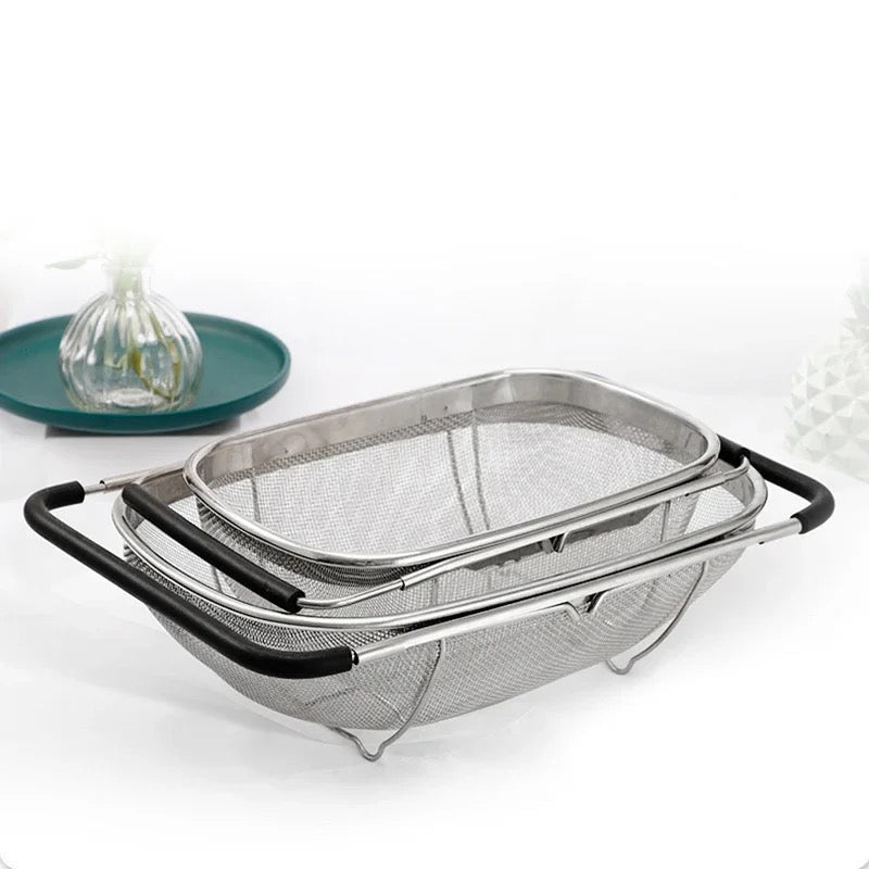 INNOVATIVE 6 Quart Stainless Steel Over The Sink Oval Colander With Expandable Rubber Non Slip Grip Handle, Fine Mesh Drainer & Strainer Basket Kitchen Sink for Rinsing, Draining, Storage Fine Mesh, Large Kitchen Gadget Tool, Expandable (Large)