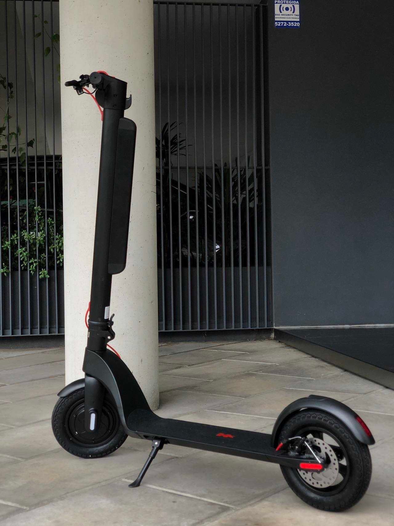 INNOVATIVE Electric Motor scooter removable battery Motor (20mph/32km/h) LED Display Preview Speed At Any Time,  40 lithium Batteries Cells , LED Headlight & Tail Light Commuting Electric Scooter for Adults